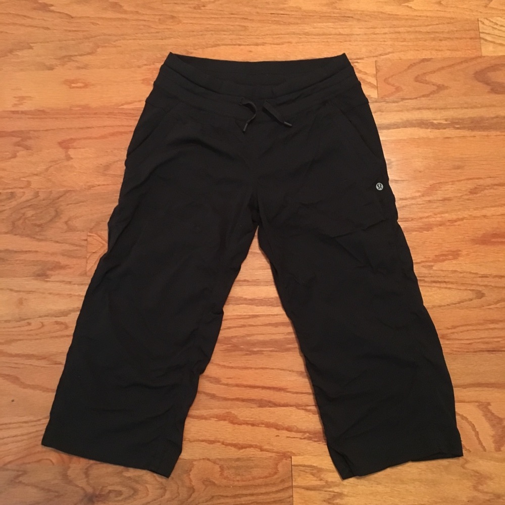 Lululemon studio crop